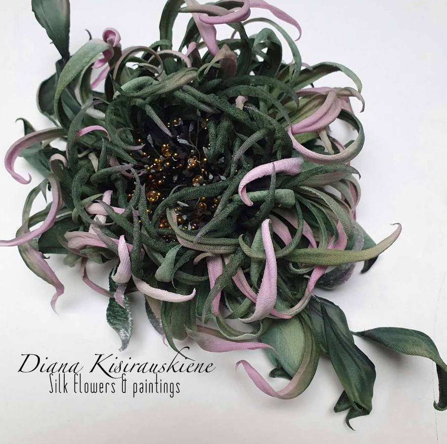 Luxury Silk Chrysanthemum Brooch – "Blossom Éclat"