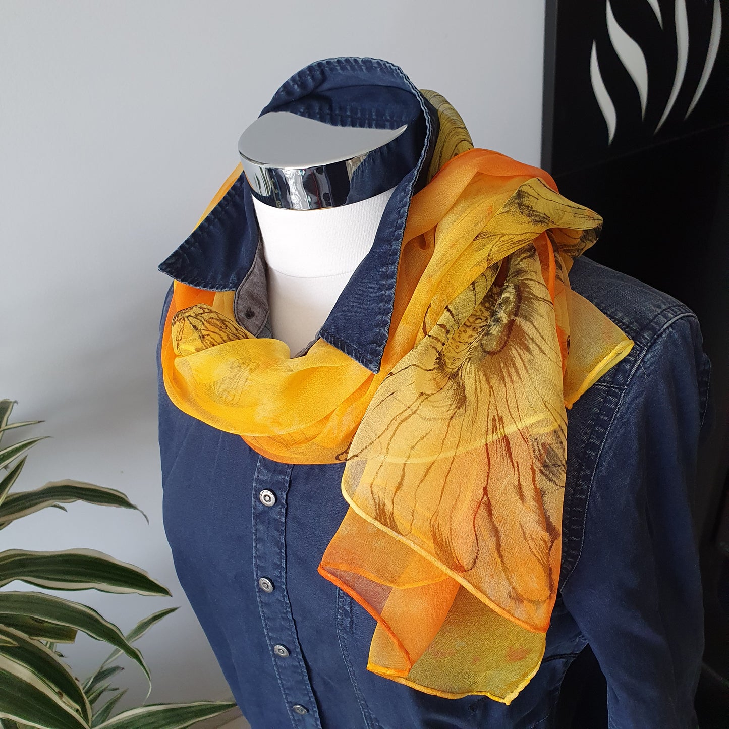 Hand-Painted Silk Chiffon Scarf with “Sunflowers and Bumblebees” – 180x45cm