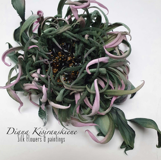 Luxury Silk Chrysanthemum Brooch – "Blossom Éclat"