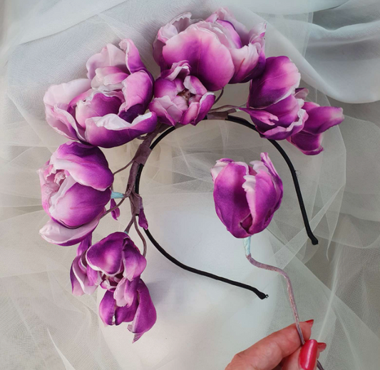 Majestic Magnolia: Handcrafted Silk Floral Headpiece