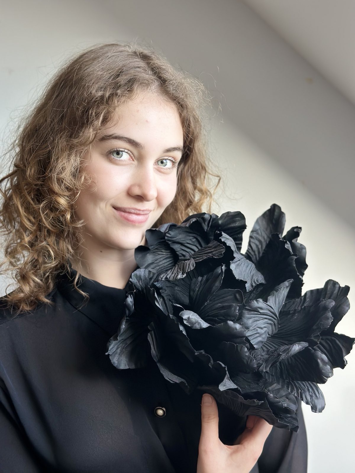 Luxury Silk "Noir Éclat Peony" Flower Brooch - Handcrafted Elegance